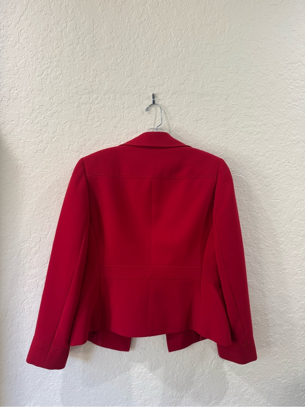 Tahari ASL Red Single-Breasted Blazer Size -6P - Picture 2 of 3